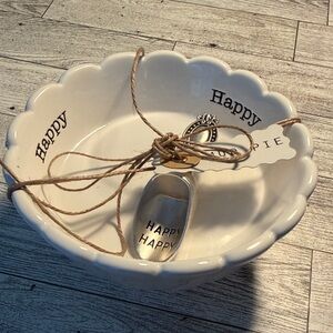 Mud Pie White Scalloped Ceramic 'Happy' Bowl with Metal Scoop